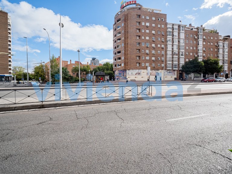 Apartment for Sale in Almendrales, Madrid 14