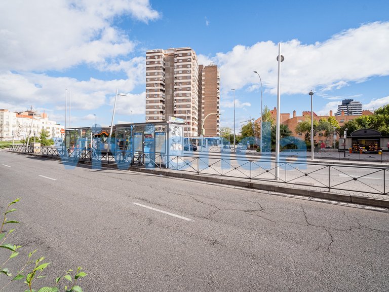 Apartment for Sale in Almendrales, Madrid 3