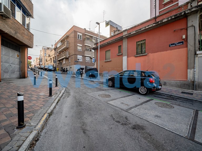 Apartment for Sale in Almendrales, Madrid 24