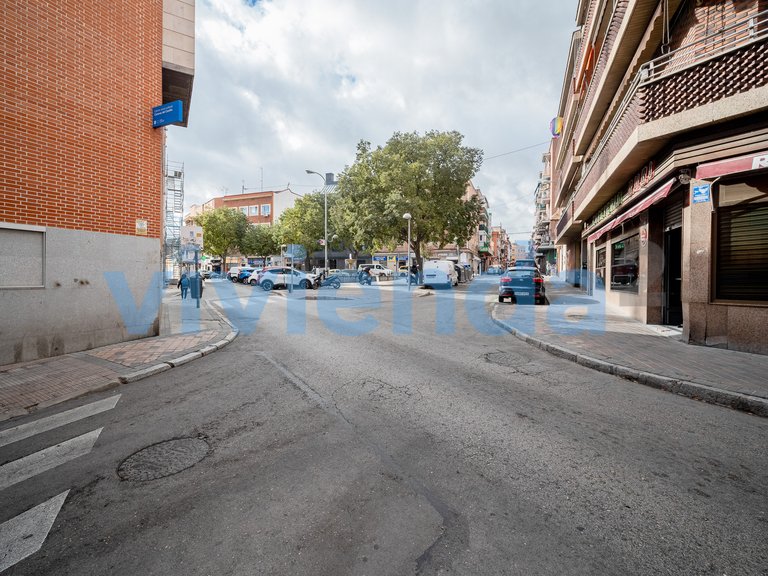 Apartment for Sale in Almendrales, Madrid 9