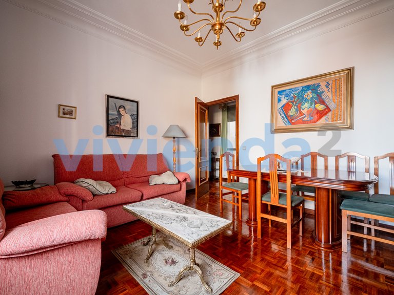 Apartment for Sale in Almendrales, Madrid 1