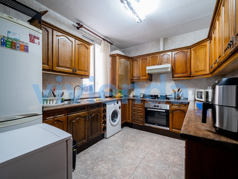 Apartment for Sale in Almendrales, Madrid 20