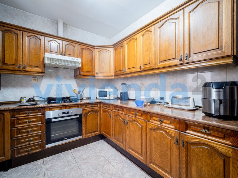 Apartment for Sale in Almendrales, Madrid 4