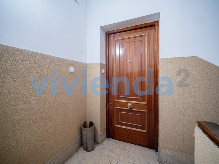 Apartment for Sale in Almendrales, Madrid 29