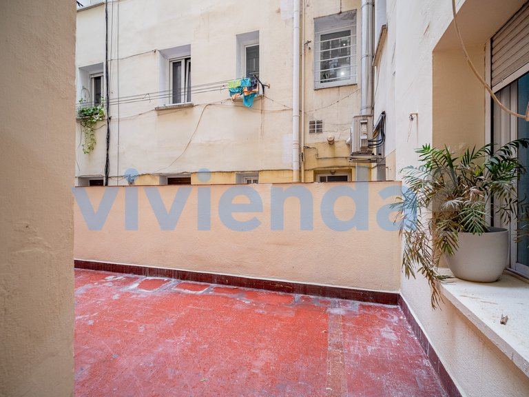 Apartment for Sale in Delicias, Madrid 35