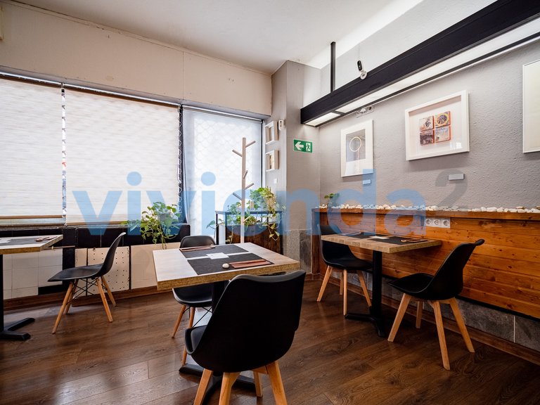 Commercial for Sale in Guindalera, Madrid 11