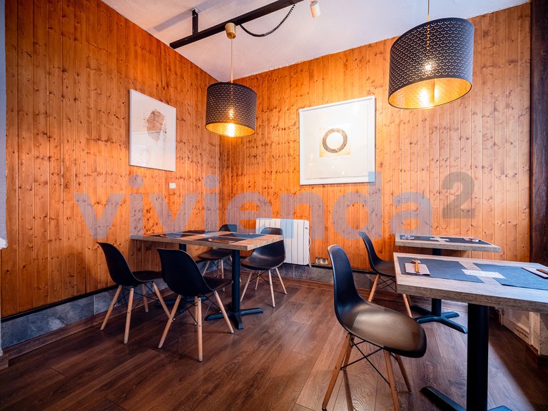 Commercial for Sale in Guindalera, Madrid 12