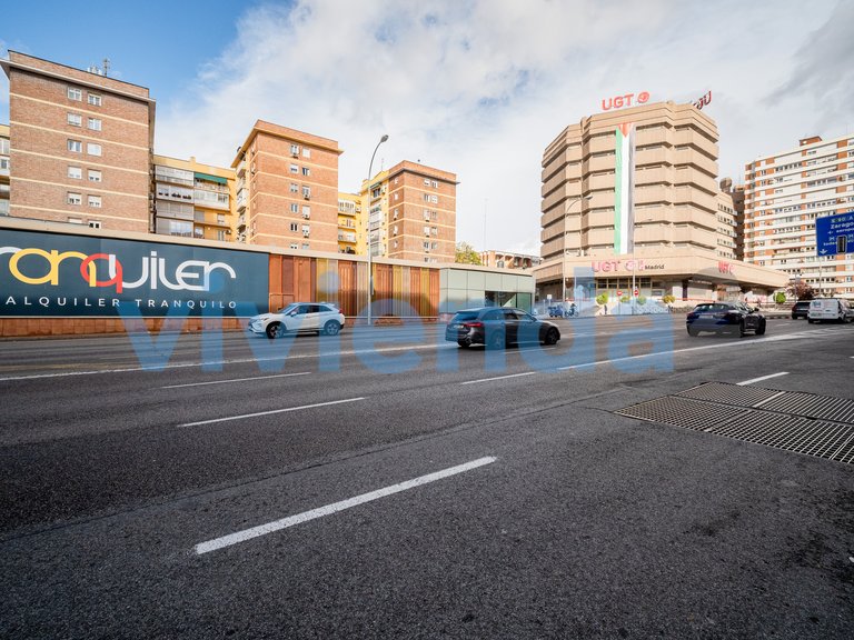 Commercial for Sale in Guindalera, Madrid 19