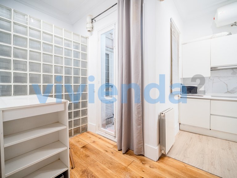 Apartment for Sale in Palacio, Madrid 11