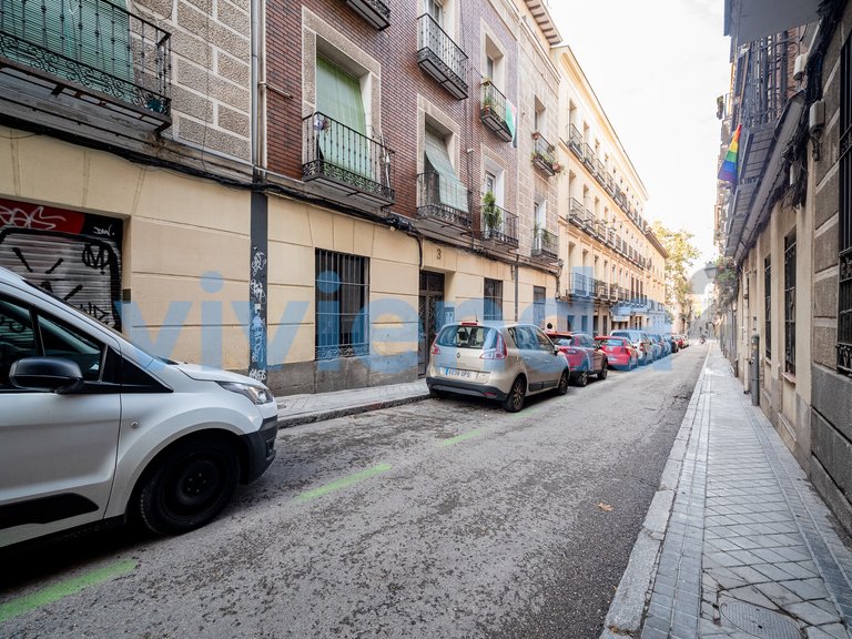 Apartment for Sale in Palacio, Madrid 17