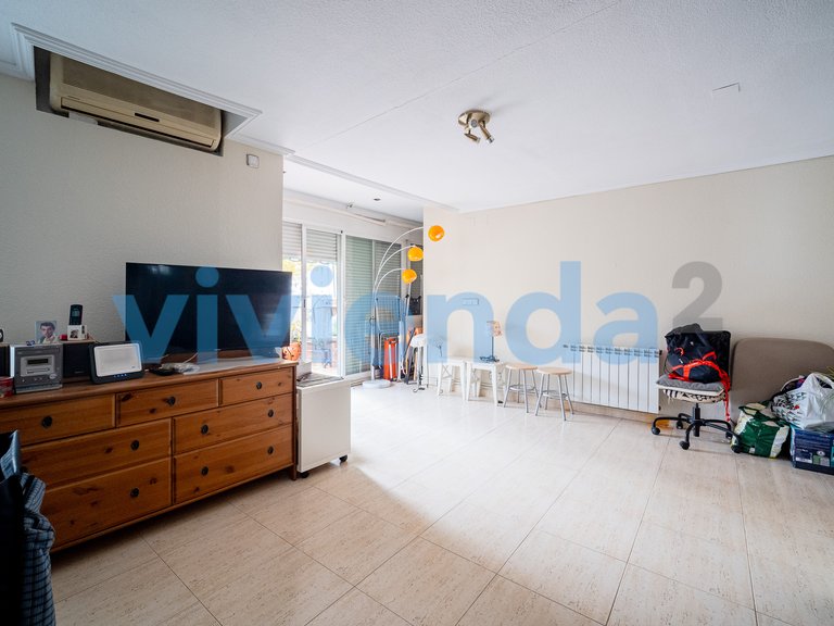 Apartment for Sale in Media Legua, Madrid 21