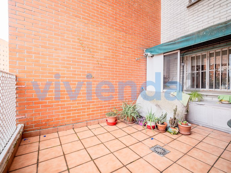 Apartment for Sale in Media Legua, Madrid 10