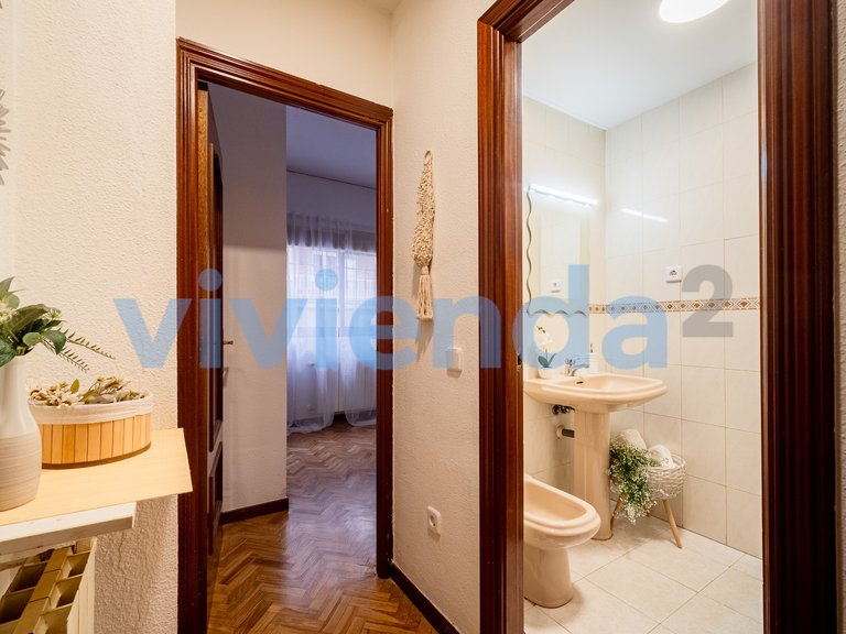 Apartment for Sale in Pueblo Nuevo, Madrid 23