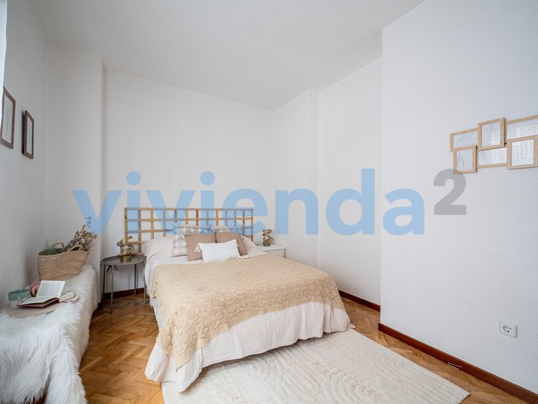 Apartment for Sale in Pueblo Nuevo, Madrid 13