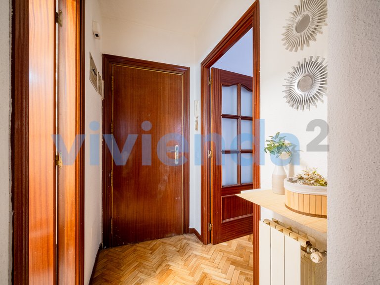 Apartment for Sale in Pueblo Nuevo, Madrid 26