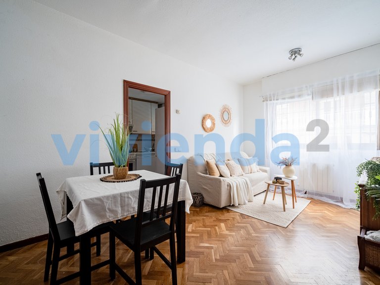 Apartment for Sale in Pueblo Nuevo, Madrid 6