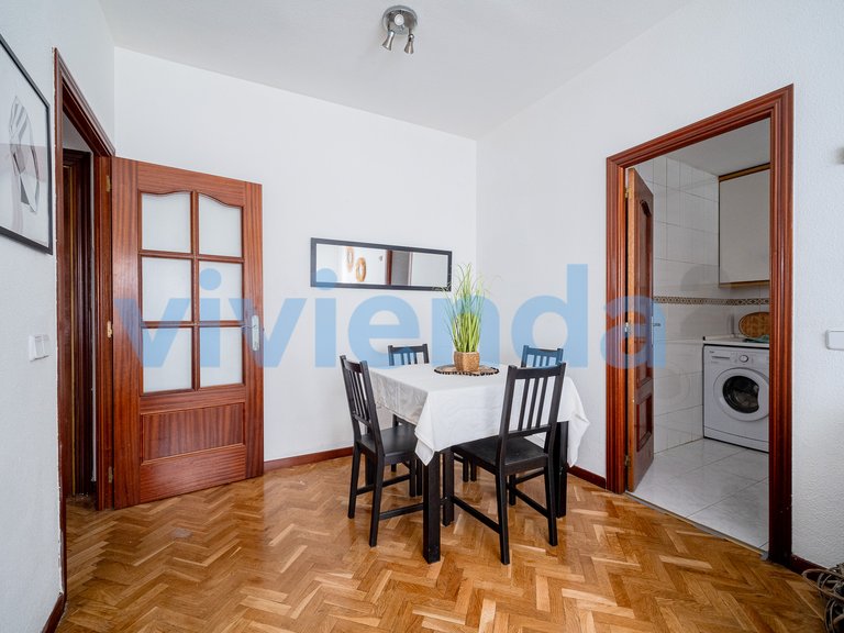 Apartment for Sale in Pueblo Nuevo, Madrid 18