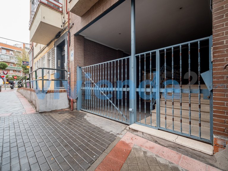 Apartment for Sale in Pueblo Nuevo, Madrid 4