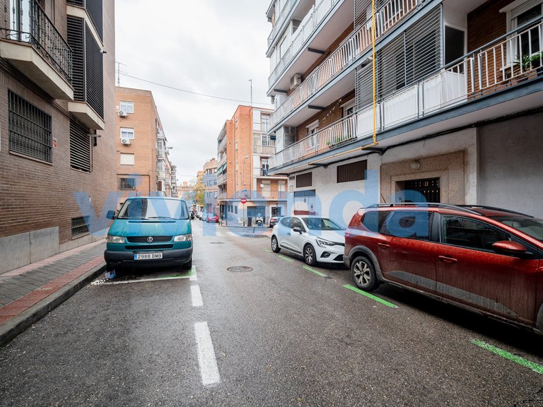 Apartment for Sale in Pueblo Nuevo, Madrid 15