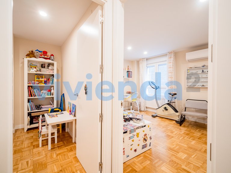 Apartment for Sale in Barrio del Pilar, Madrid 15
