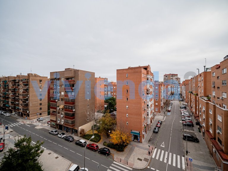 Apartment for Sale in Acacias, Madrid 26