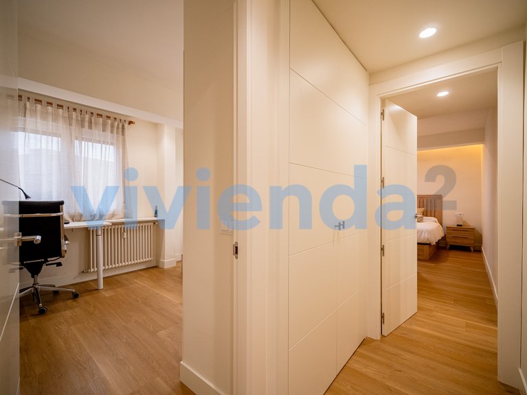 Apartment for Sale in Acacias, Madrid 17