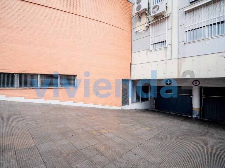 Garage for Sale in Concepción, Madrid 26