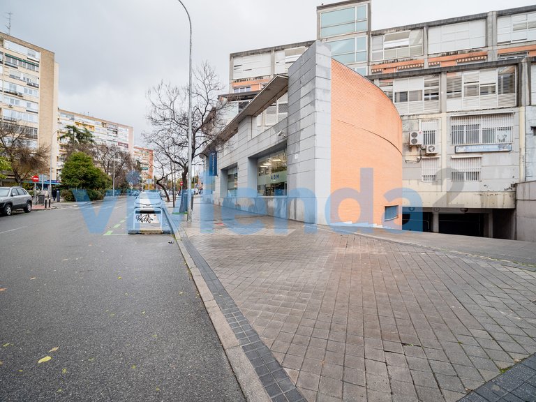 Garage for Sale in Concepción, Madrid 10