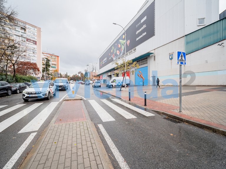 Garage for Sale in Concepción, Madrid 4