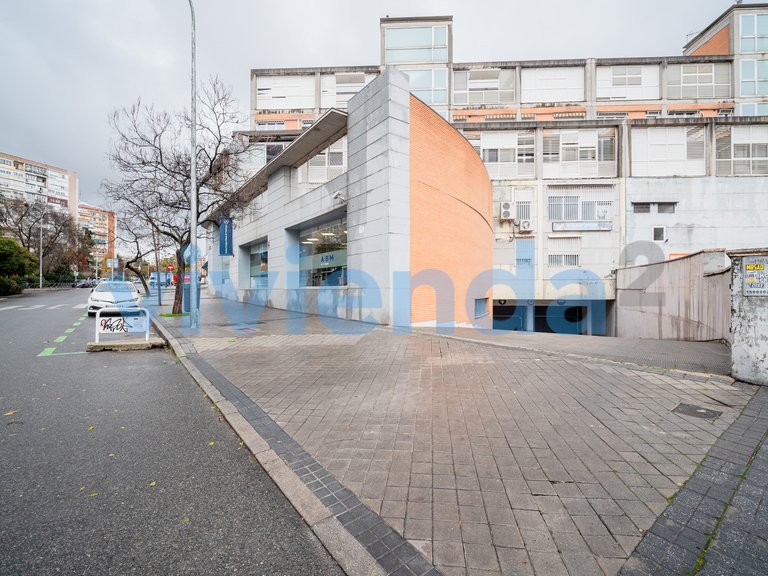 Garage for Sale in Concepción, Madrid 20