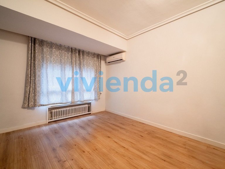 Apartment for Sale in Pacífico, Madrid 2