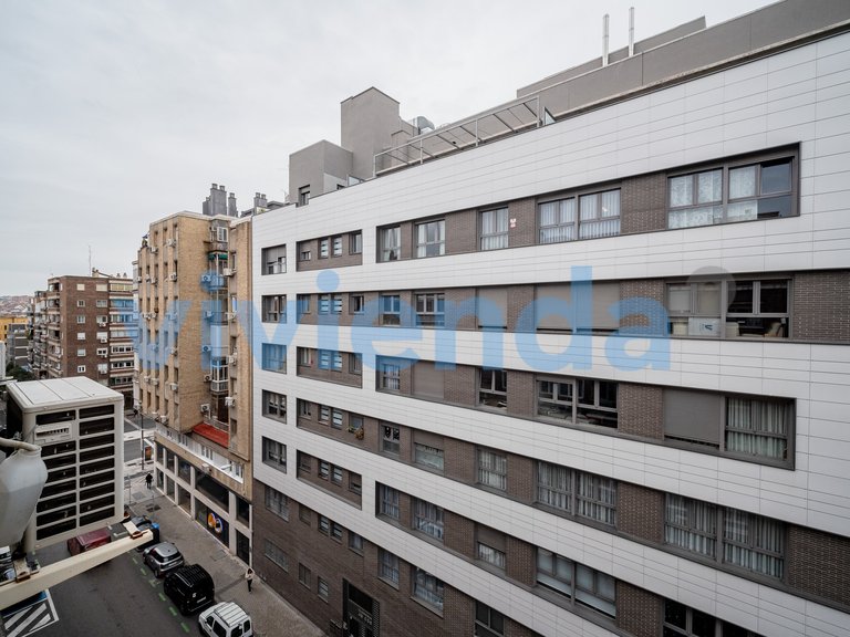 Apartment for Sale in Pacífico, Madrid 17