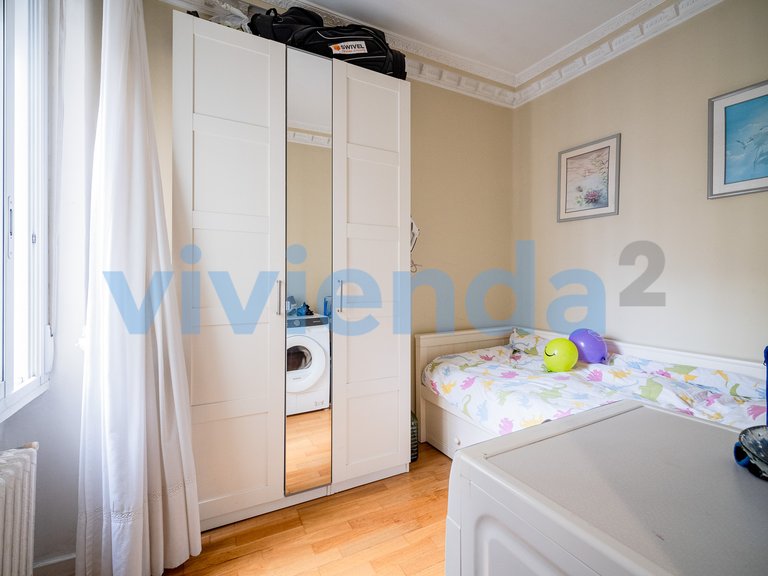 Apartment for Sale in Fuente del Berro, Madrid 12