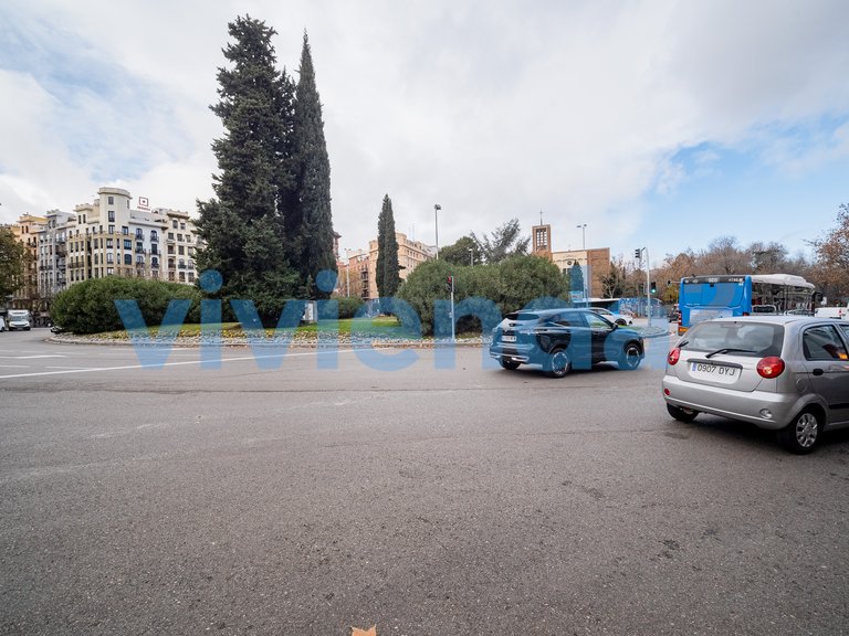 Apartment for Sale in Fuente del Berro, Madrid 23