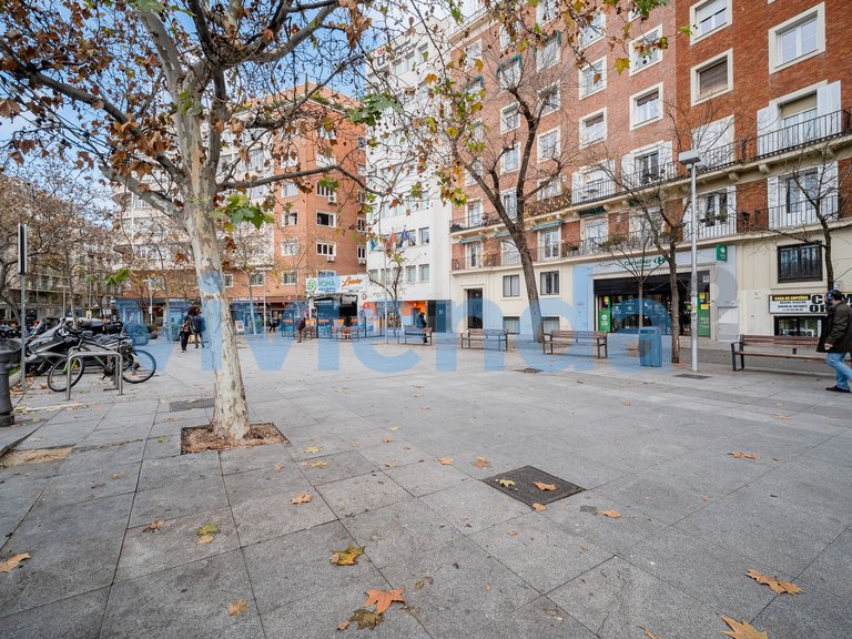 Apartment for Sale in Fuente del Berro, Madrid 24