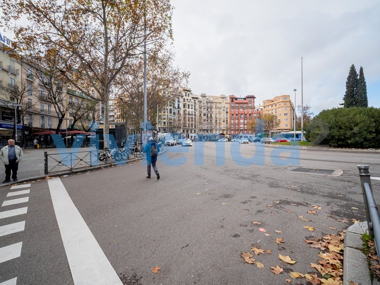 Apartment for Sale in Fuente del Berro, Madrid 25