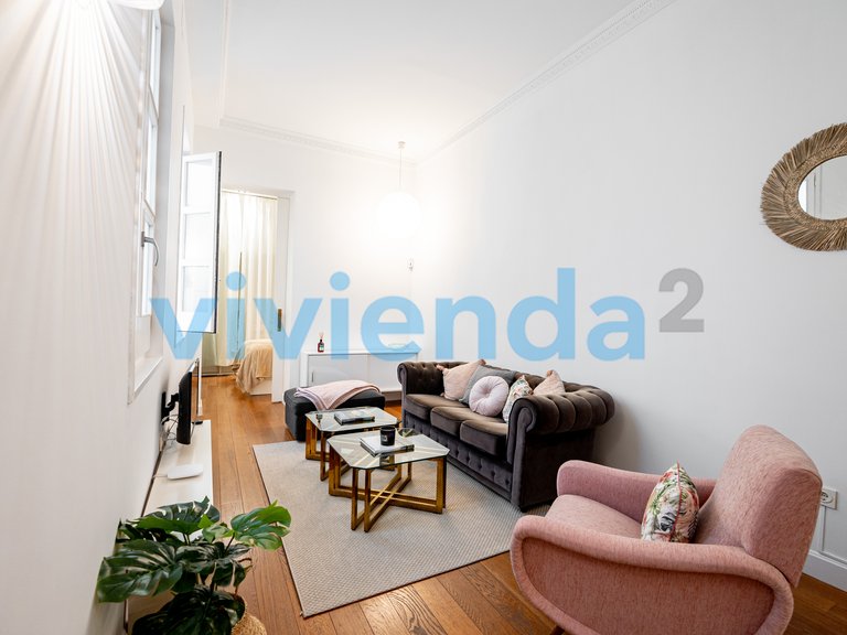 Apartment for Sale in Palacio, Madrid 1