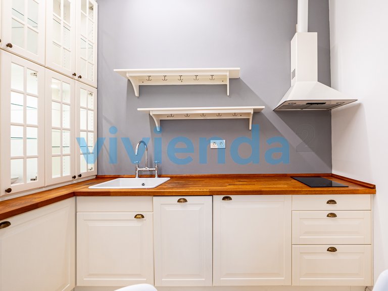 Apartment for Sale in Palacio, Madrid 13