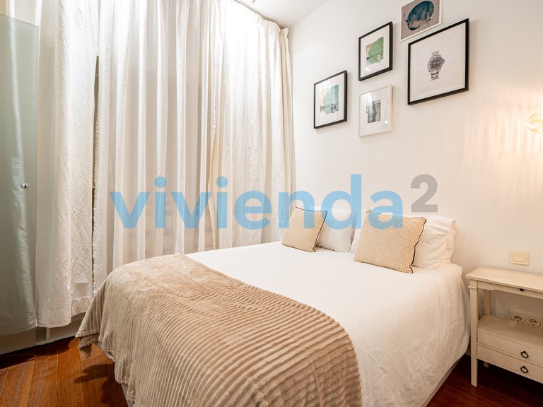 Apartment for Sale in Palacio, Madrid 16