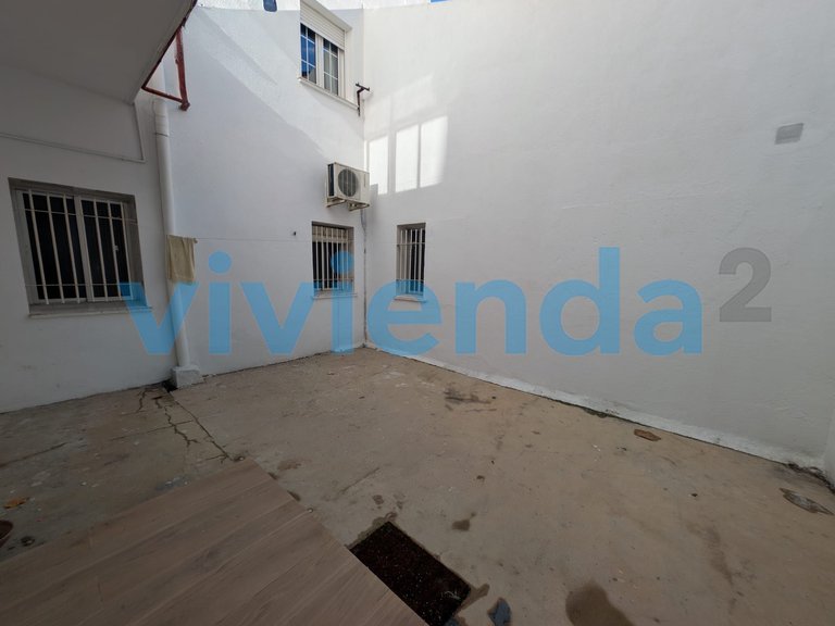 Apartment for Sale in Quintana, Madrid 11