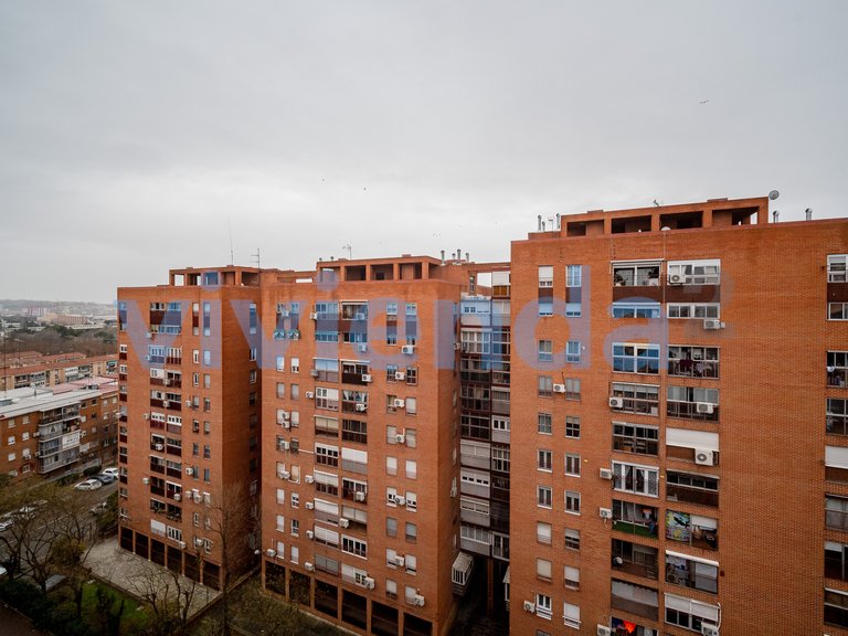 Apartment for Sale in Palomeras Sureste, Madrid 40