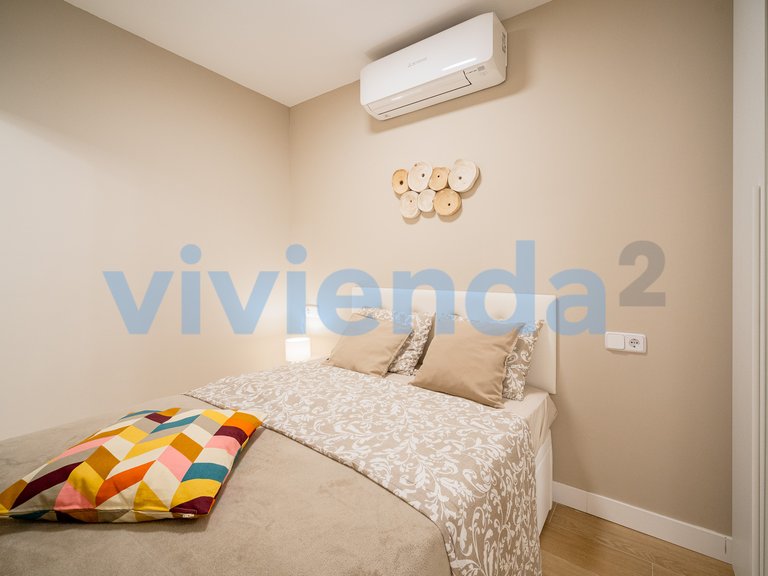 Apartment for Sale in Embajadores, Madrid 16