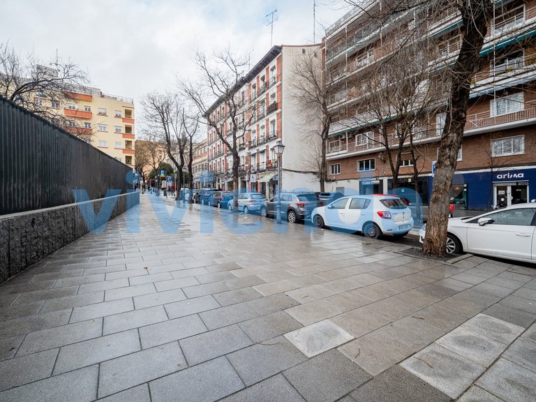 Apartment for Sale in Embajadores, Madrid 5