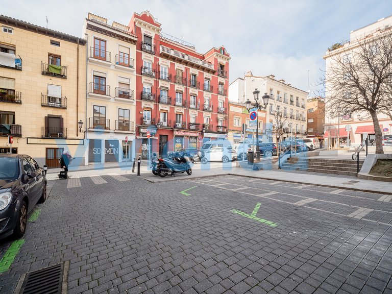 Apartment for Sale in Embajadores, Madrid 5