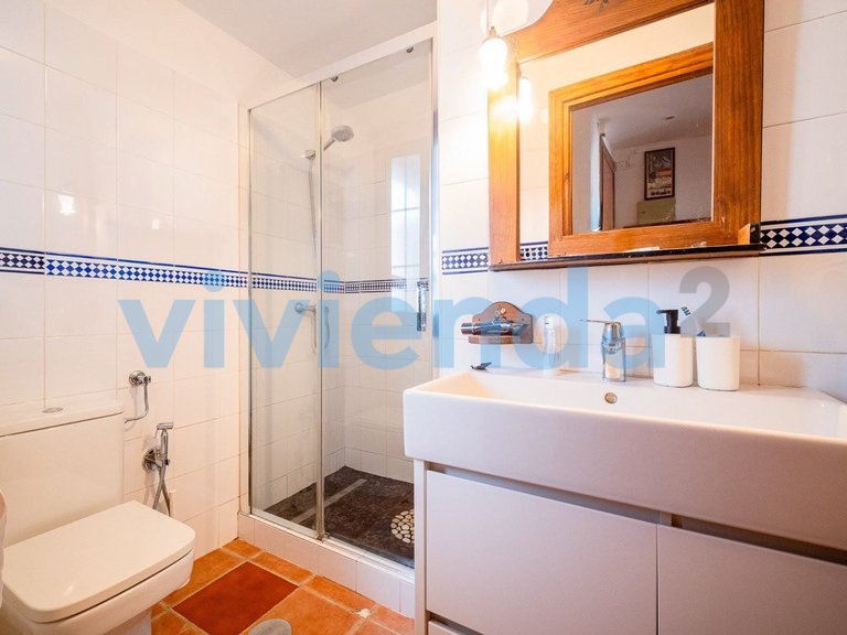 Apartment for Sale in Embajadores, Madrid 21