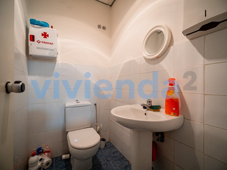 Commercial for Sale in Ciudad Jardín, Madrid 31