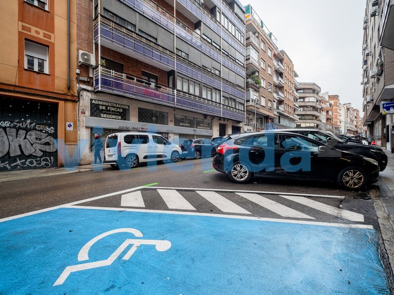 Commercial for Sale in Ciudad Jardín, Madrid 16