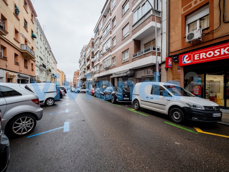 Commercial for Sale in Ciudad Jardín, Madrid 20