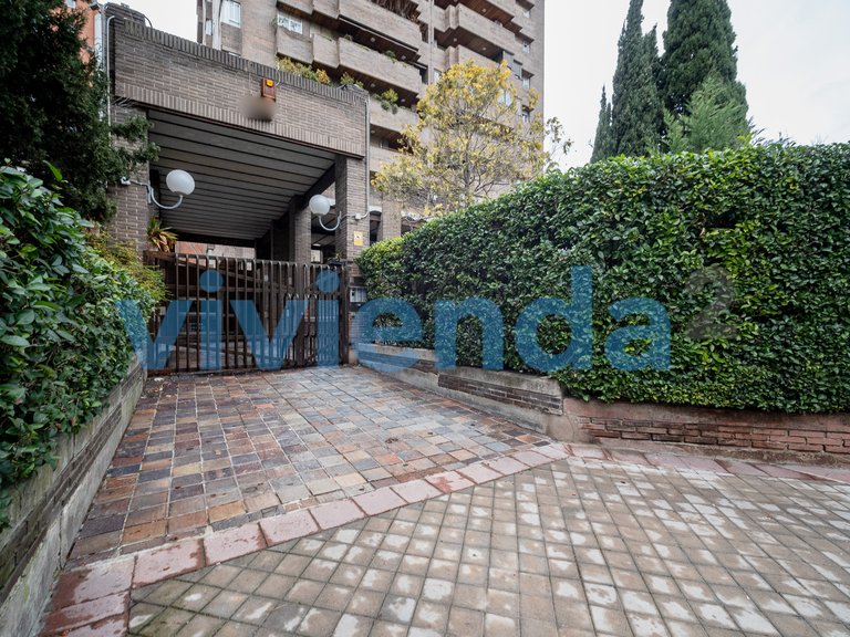 Apartment for Sale in San Juan Bautista, Madrid 6