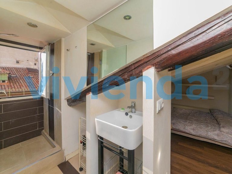 Apartment for Sale in Embajadores, Madrid 12